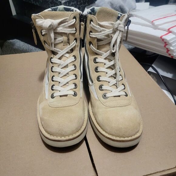 CHANEL Suede Tan Boots - Picture 2 of 6